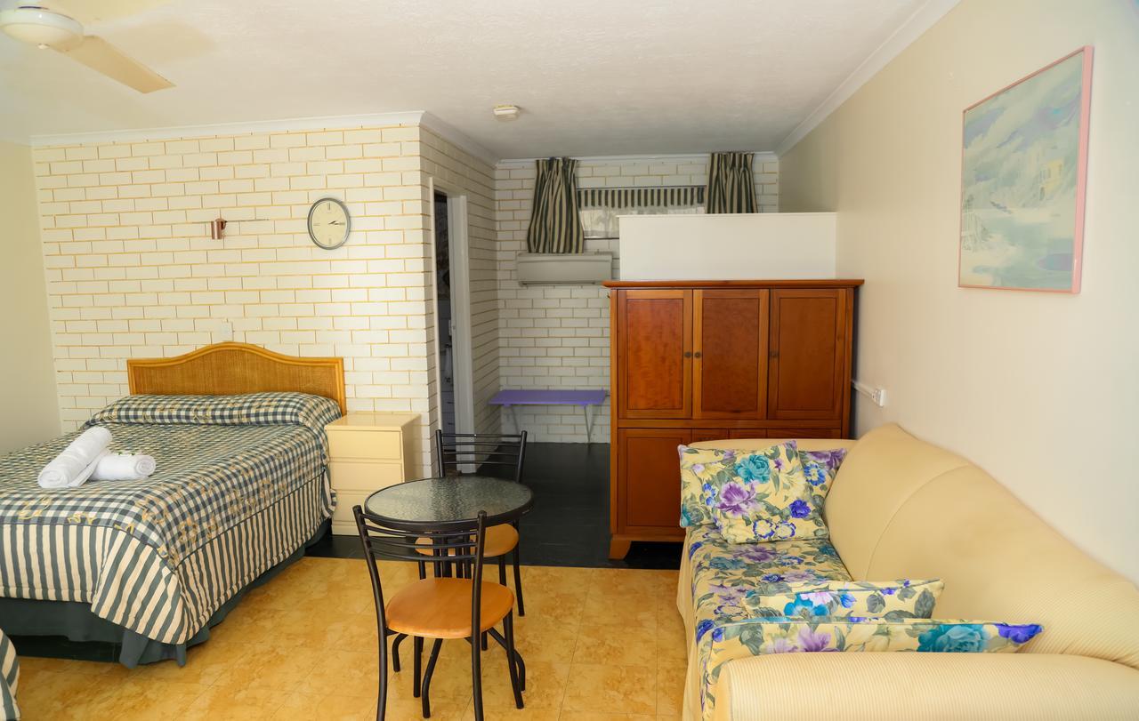 The Queenslander Motel Gold Coast Exterior foto