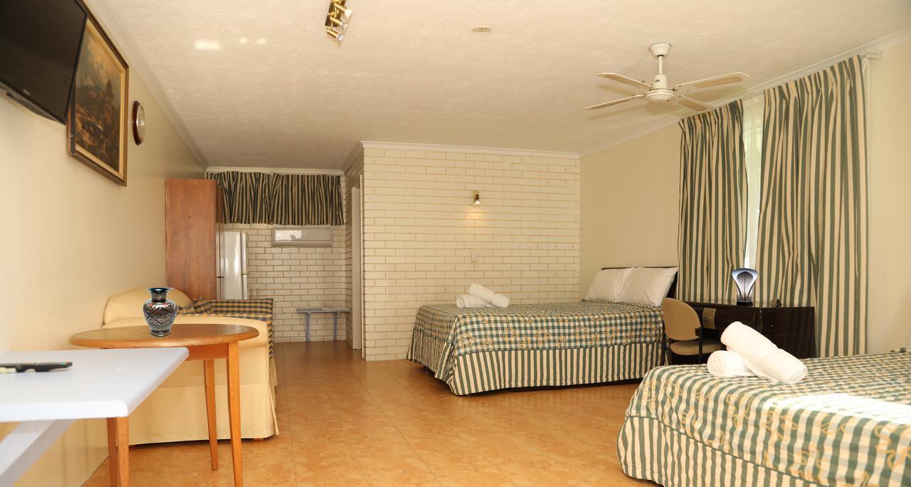 The Queenslander Motel Gold Coast Exterior foto