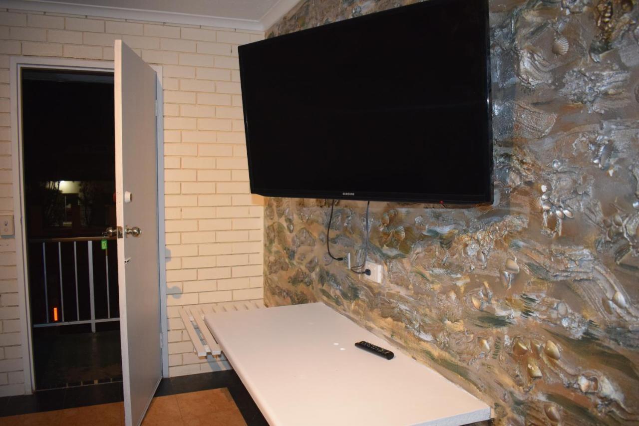 The Queenslander Motel Gold Coast Exterior foto