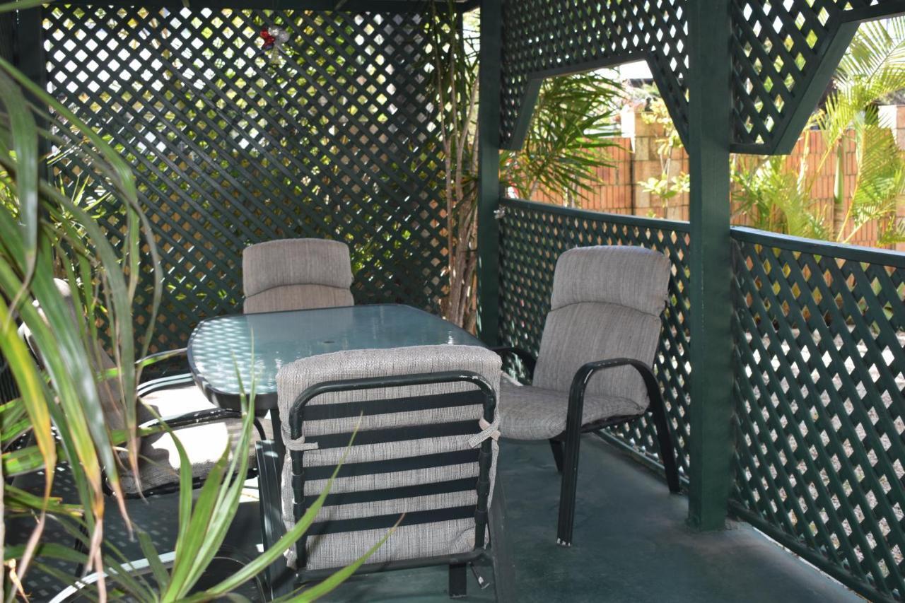 The Queenslander Motel Gold Coast Exterior foto