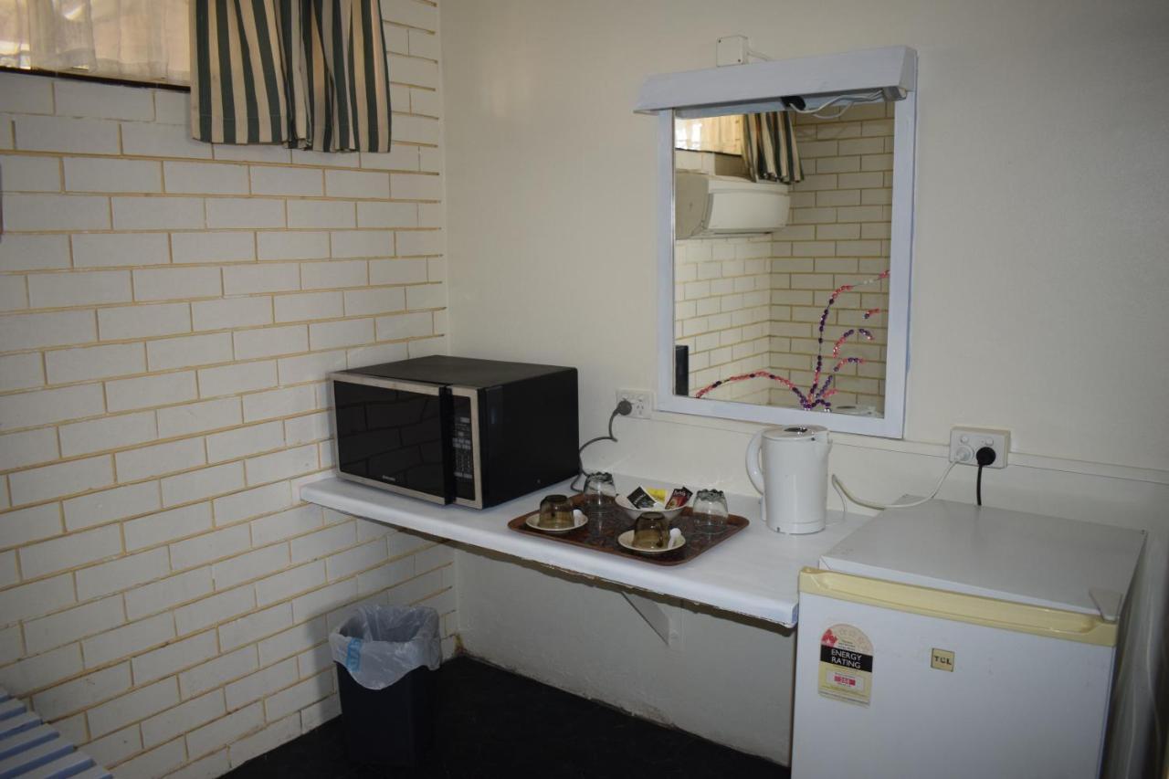 The Queenslander Motel Gold Coast Exterior foto
