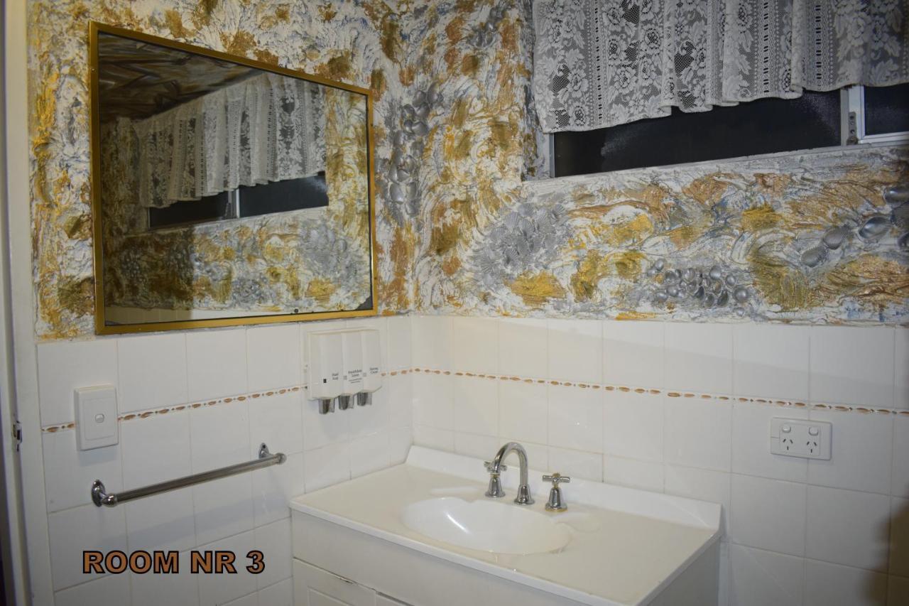 The Queenslander Motel Gold Coast Exterior foto